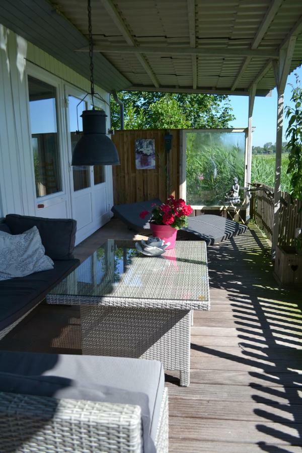 Bed & Breakfast Boszicht Леэварден Экстерьер фото
